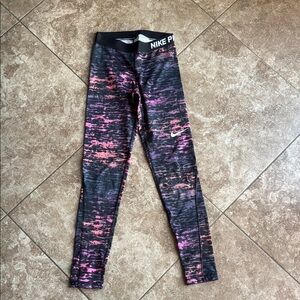 Nike pro leggings- size small